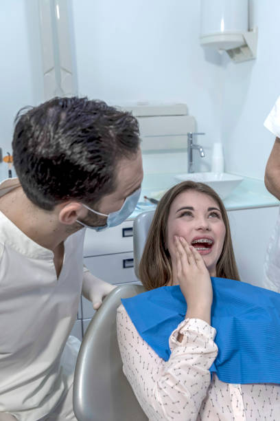 Best Cracked Tooth Emergency Dentist  in Briarcliff Manor, NY